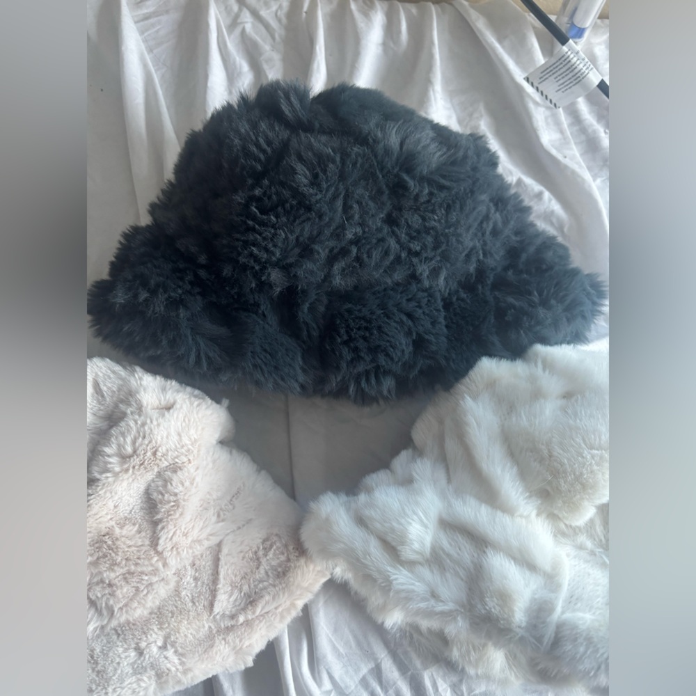 Faux Fur Furry Fuzzy Winter Bucket Hat Set - Black, Cream, White all brand new - Picture 4 of 5